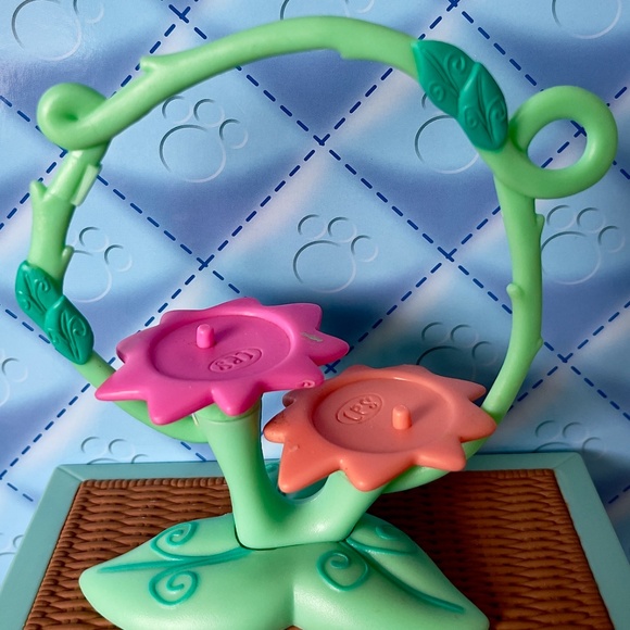 Littlest Pet Shop Butterfly Triplets - Picture 9 of 10